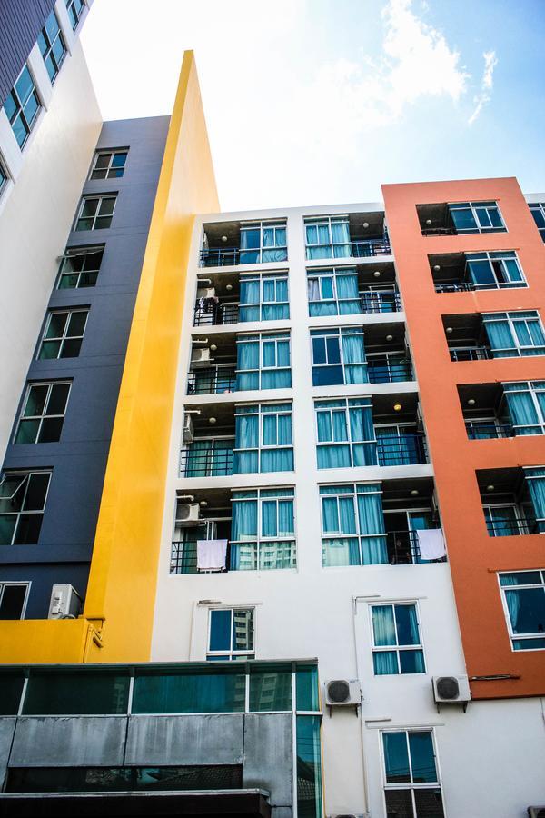 Bansabai Sabaidee Service Apartment Banguecoque Exterior foto